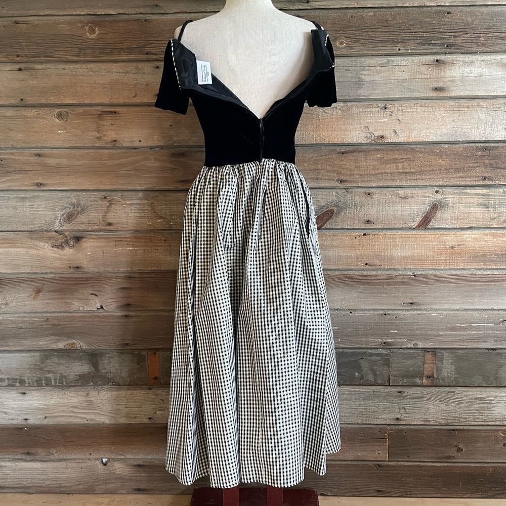 Brittany Nicole Maxi Dress EUC - Picture 6 of 8